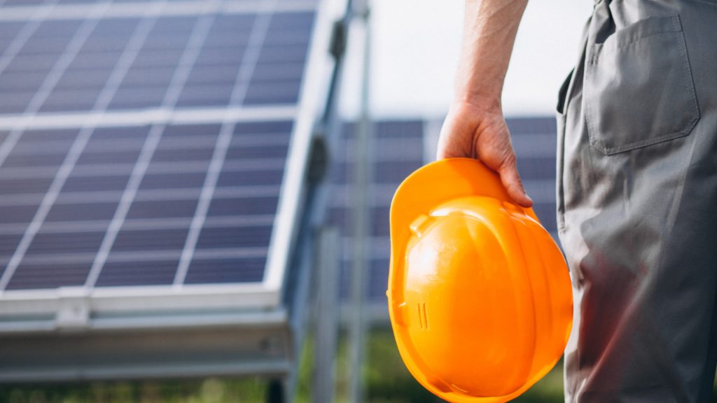 Entretien des panneaux solaires : les bonnes pratiques à adopter