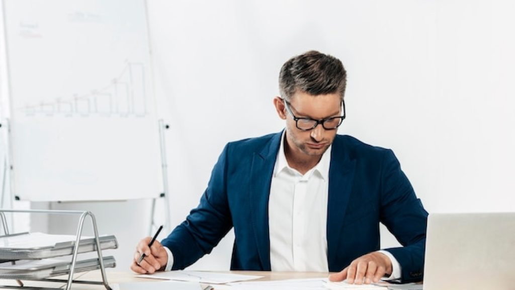 Comment un expert-comptable moderne aide à prendre de meilleures décisions ?