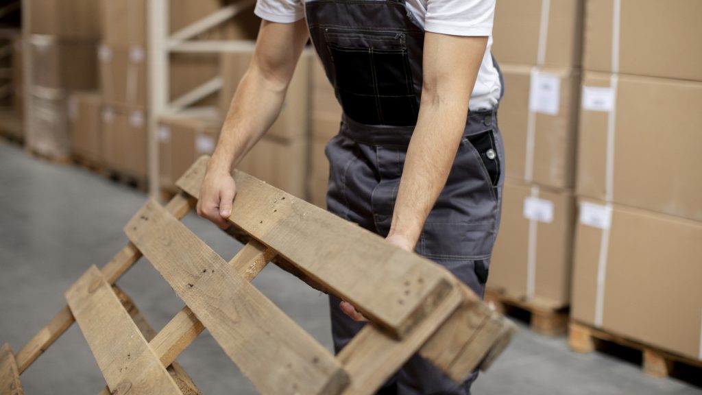 La palette en logistique : pourquoi est-elle devenue un standard du transport ?